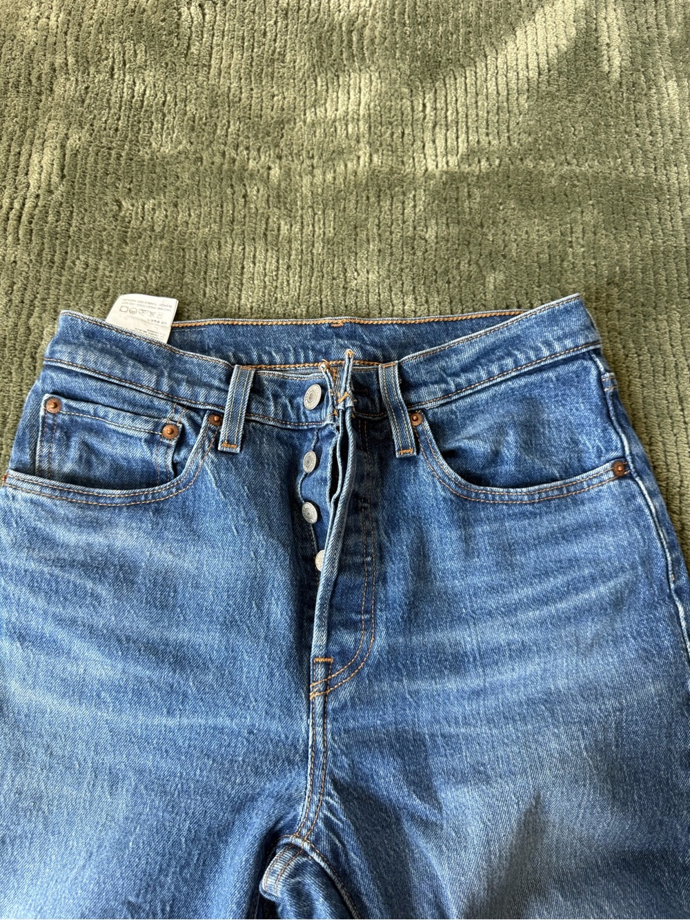 LEVIS 501 Jeans - Picture 2 of 6